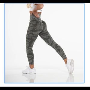 Khaki green camo seamless